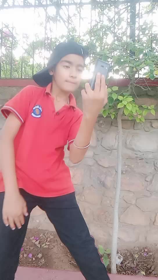 @cuteboy😀😀