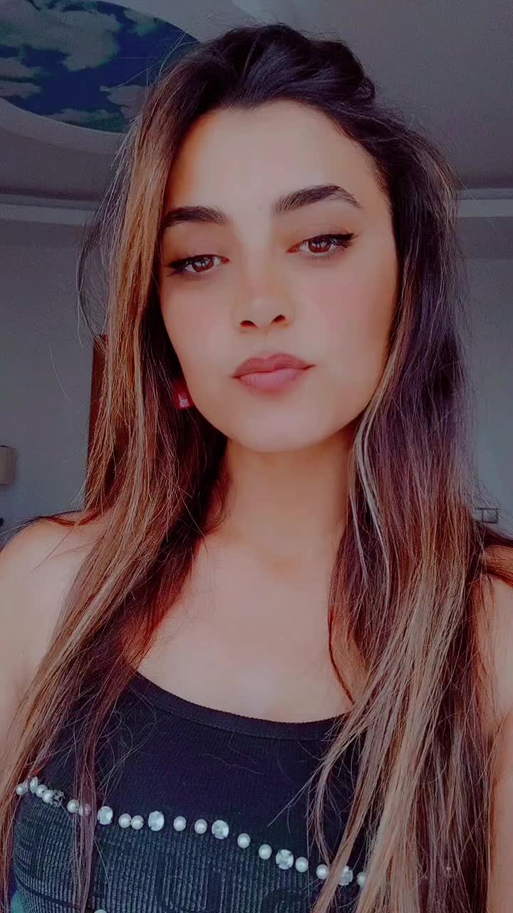 @ÖZLEM TEKEŞ 🖤🖤