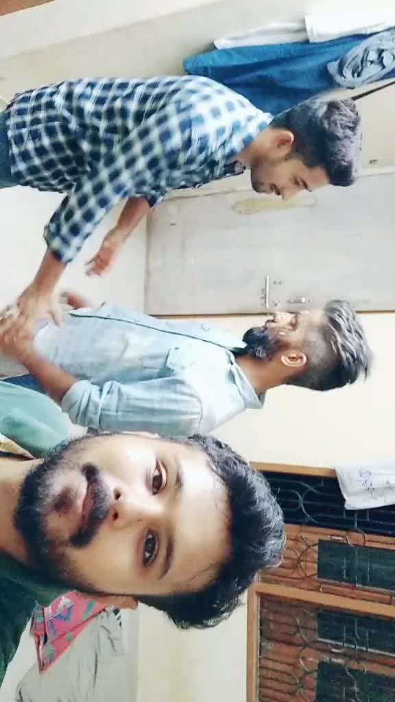 @AkshayTomy