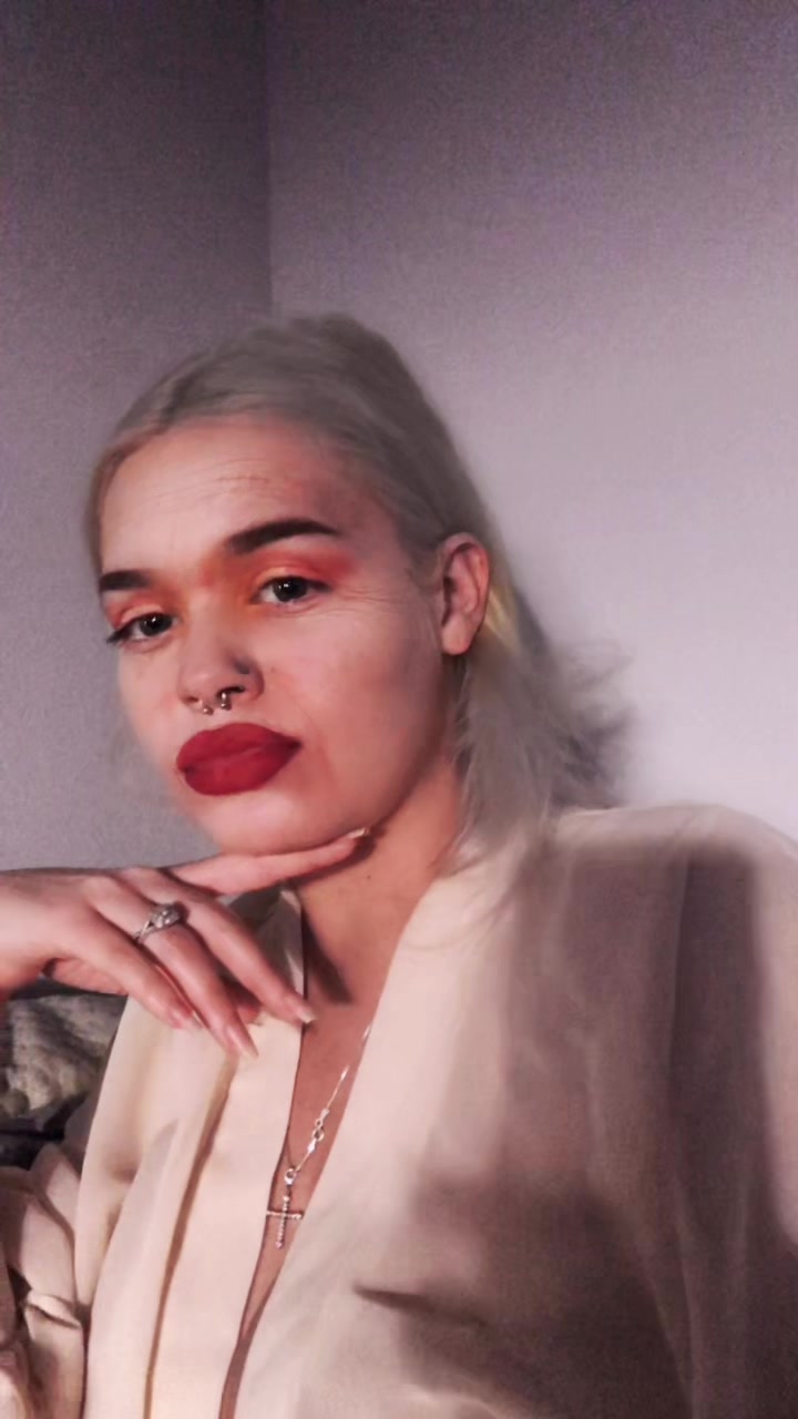@Ximene