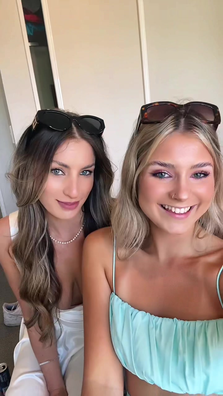 @izzcon