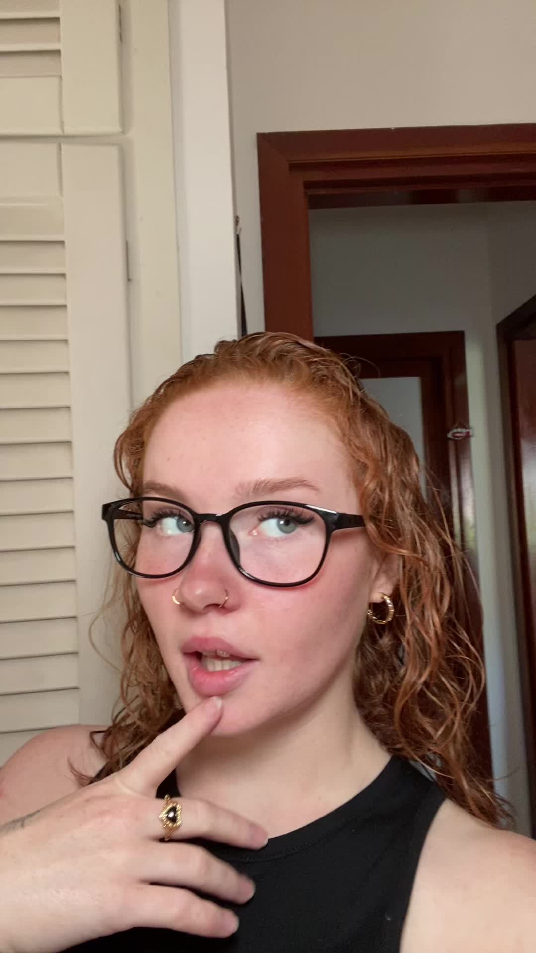 @honeyredd02