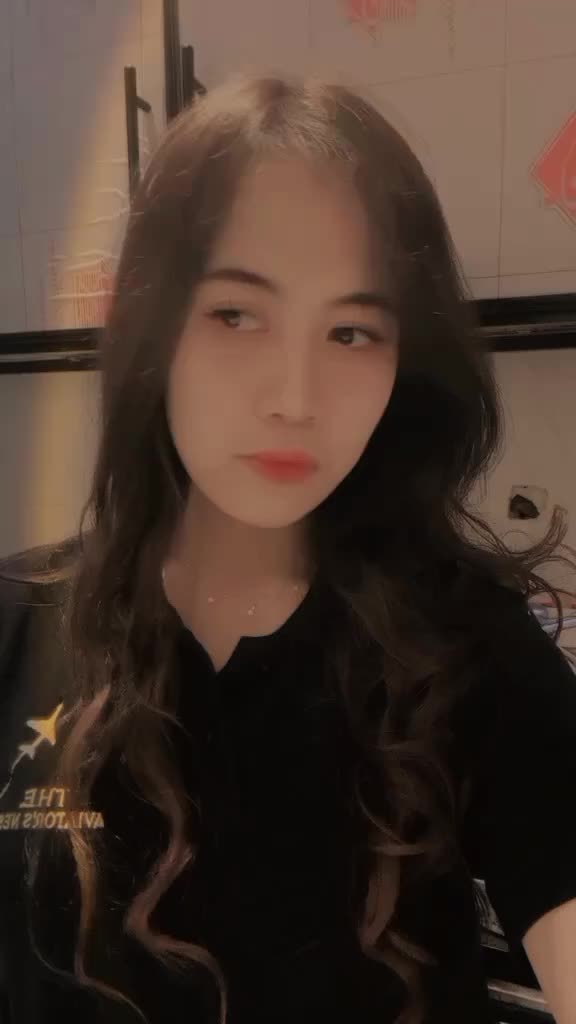@★ 𝐐𝐔𝐄𝐄𝐍🌶️ 𝐋 𝐄 𝐄🔥