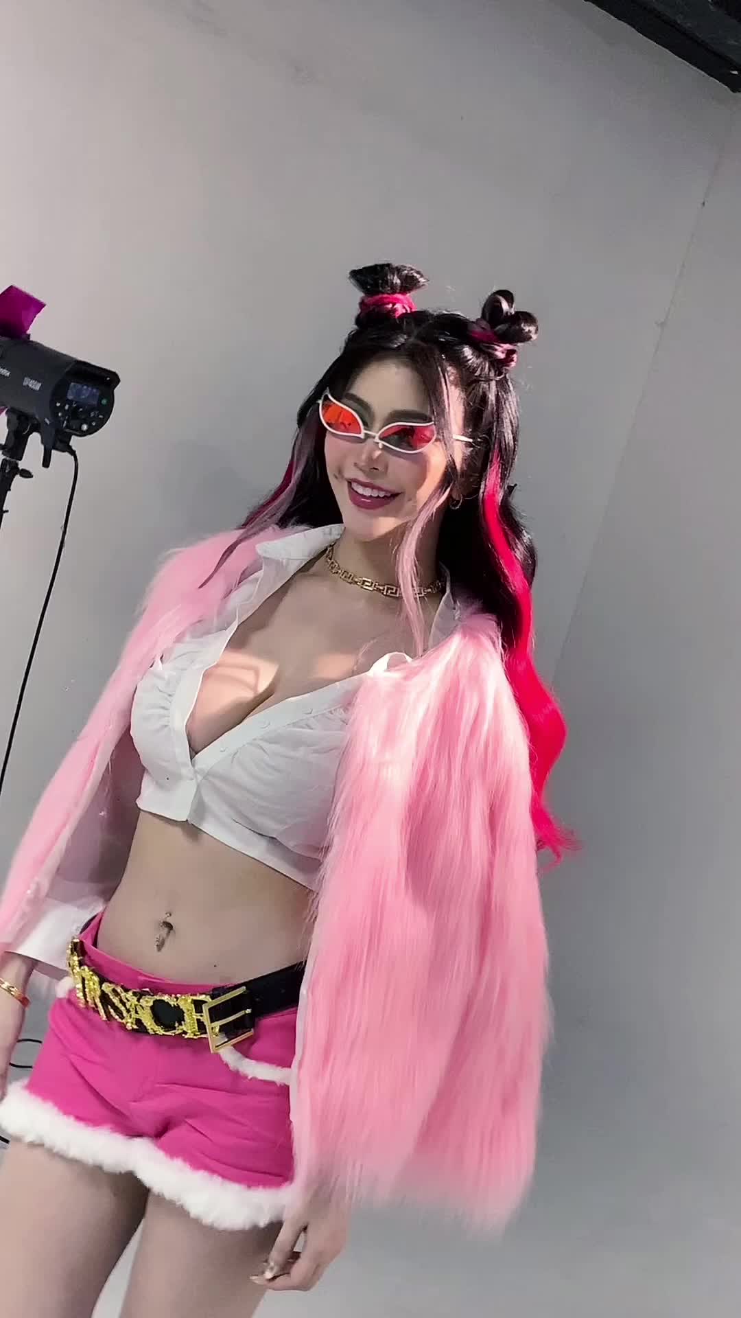 @ladydjaizy
