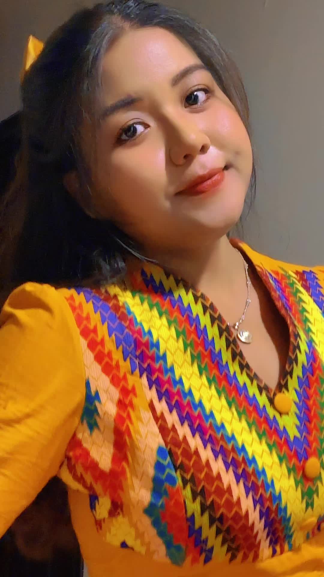 @khin zu paing