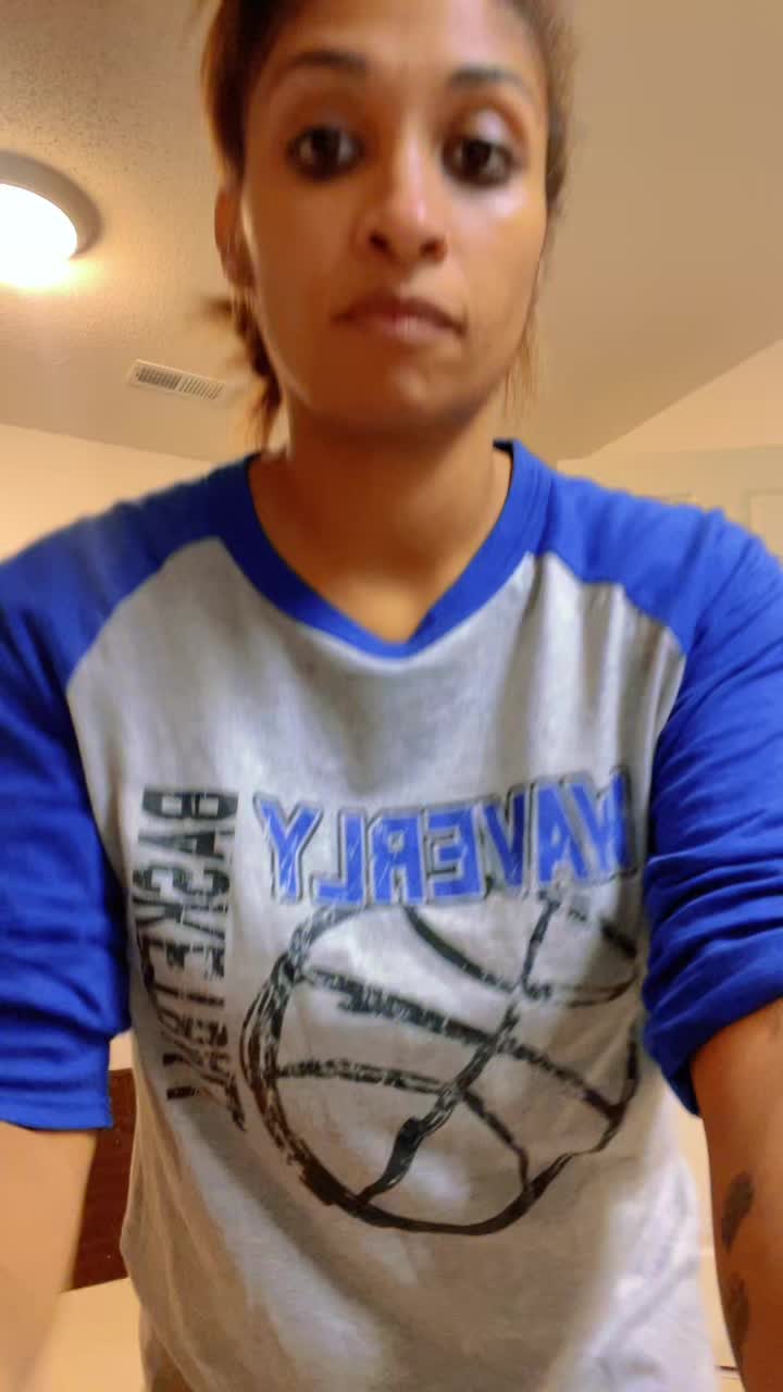 @Momof6