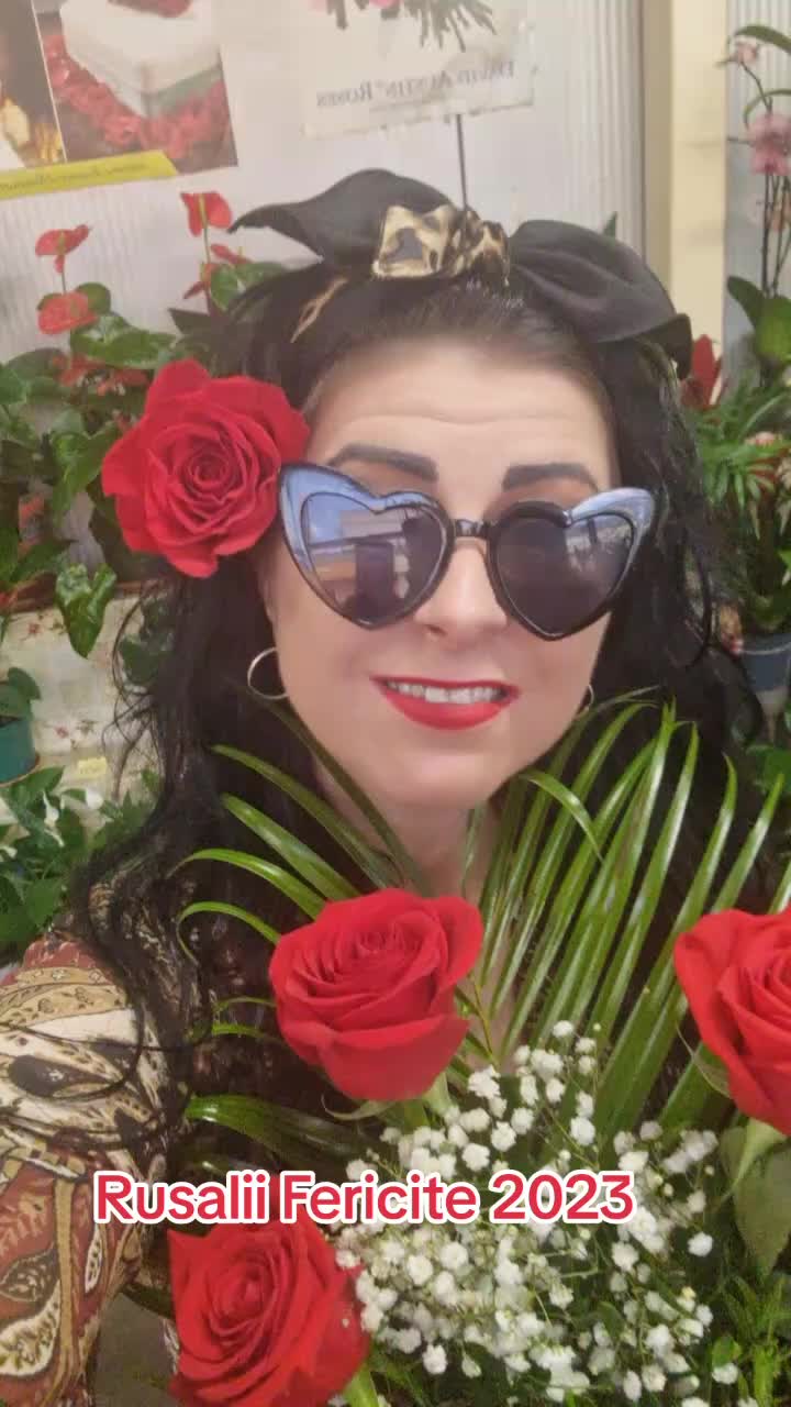@Claudia Moldovan🌹🌴💐🪴🌷🪻🌻