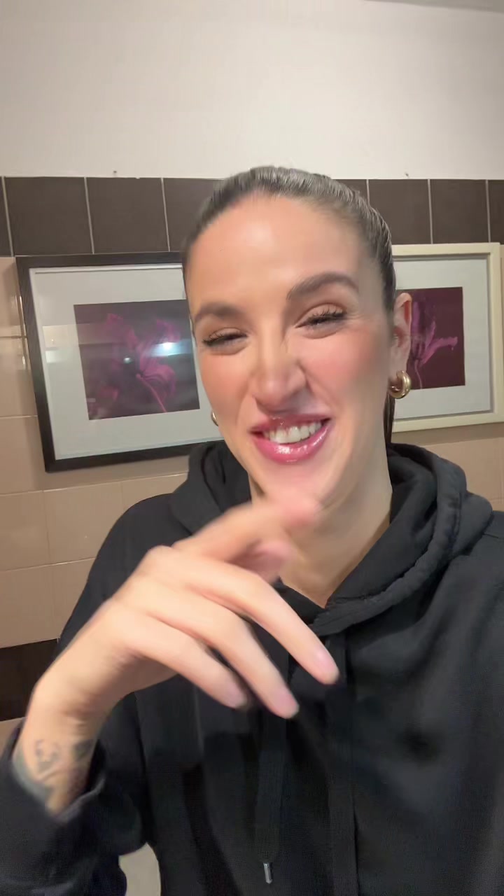 @Vanessa Strippoli