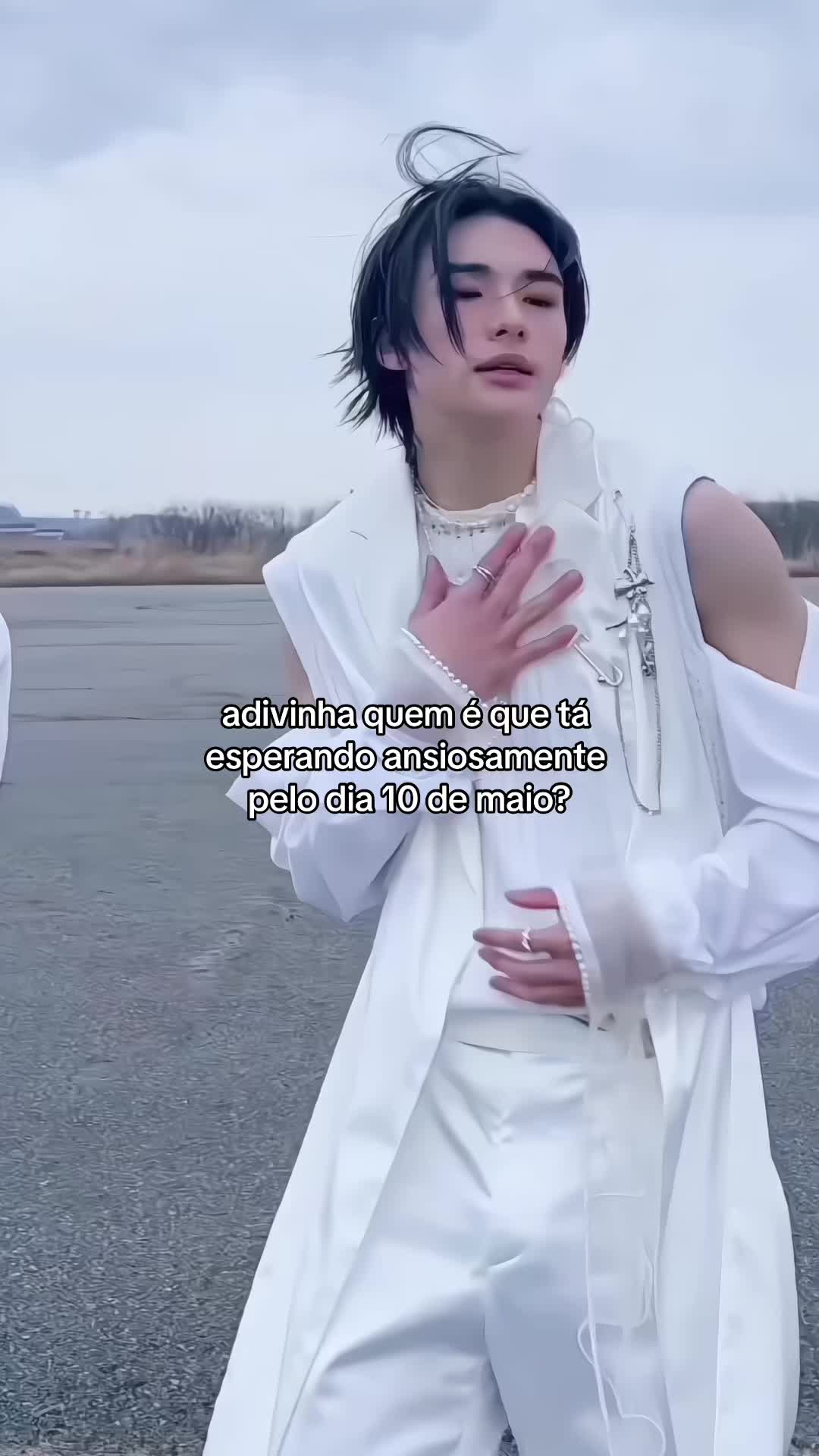 @𝓜ɑ̫nᑯׅყ (hyunlindin)