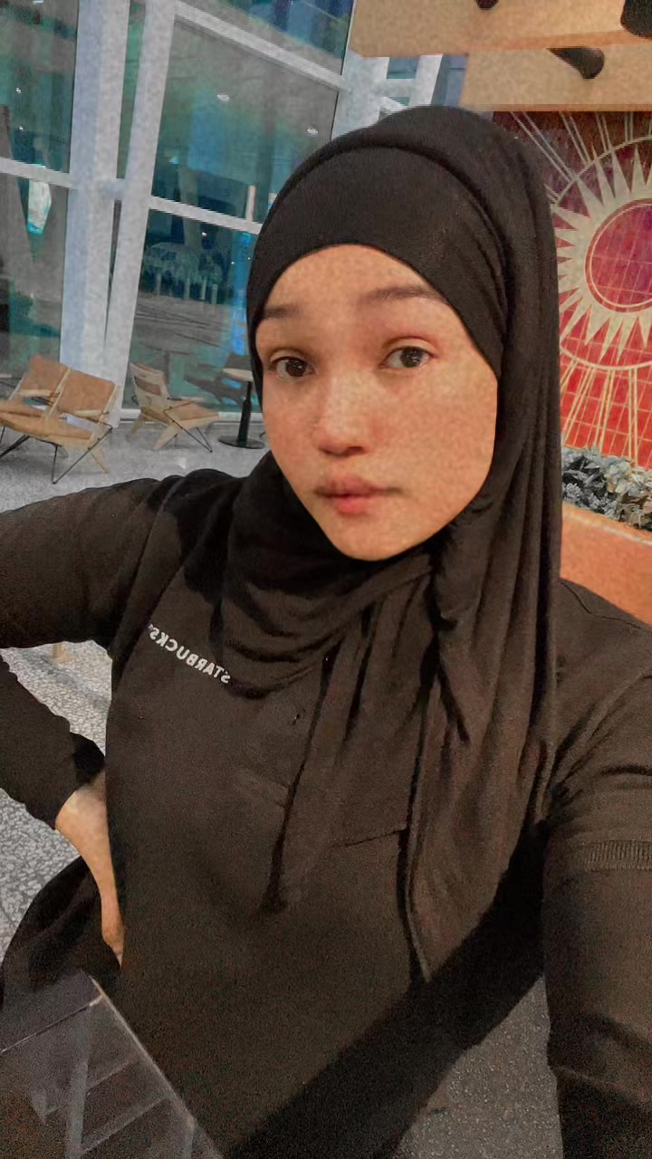 @QUEENOFEAST👑