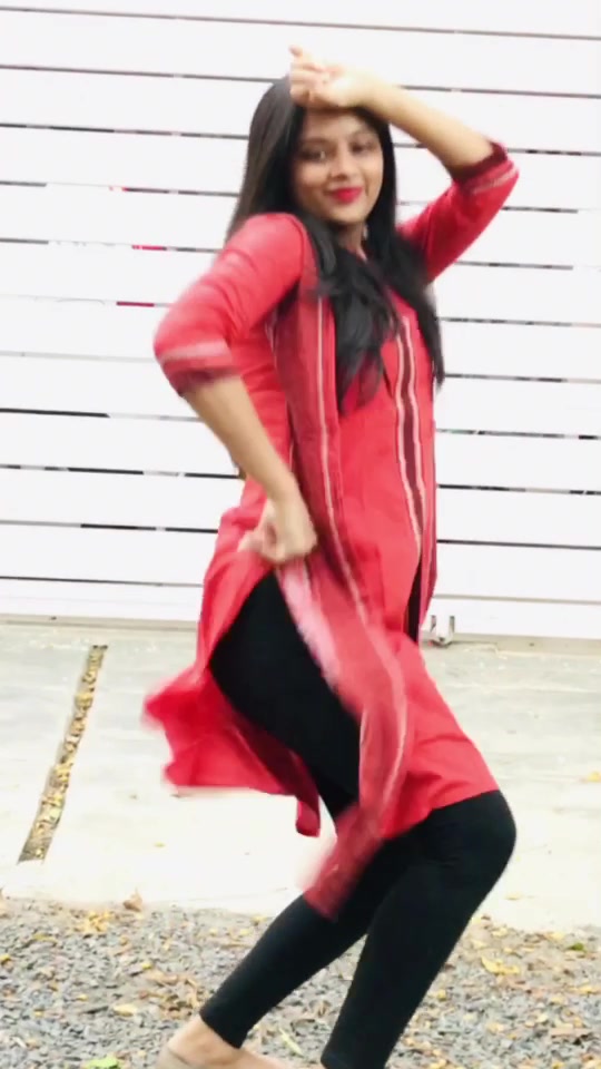 @pravallika_nalluri