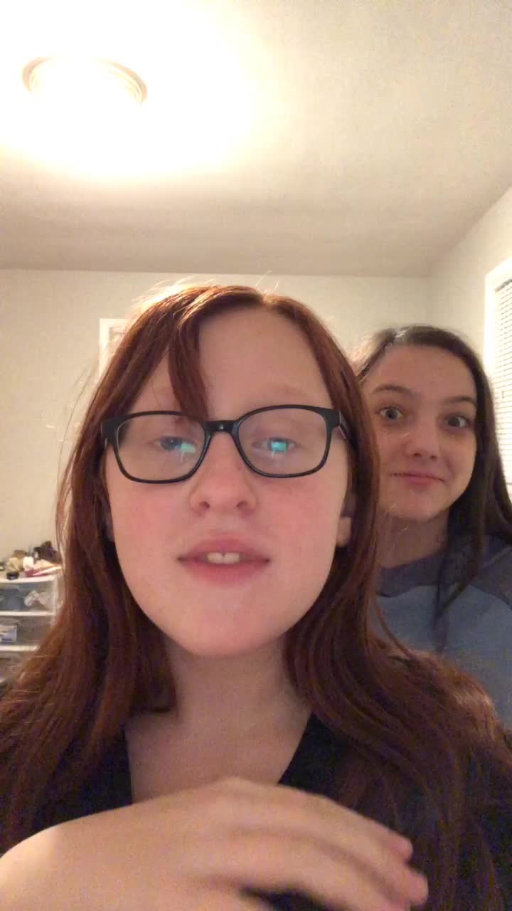 @Bella