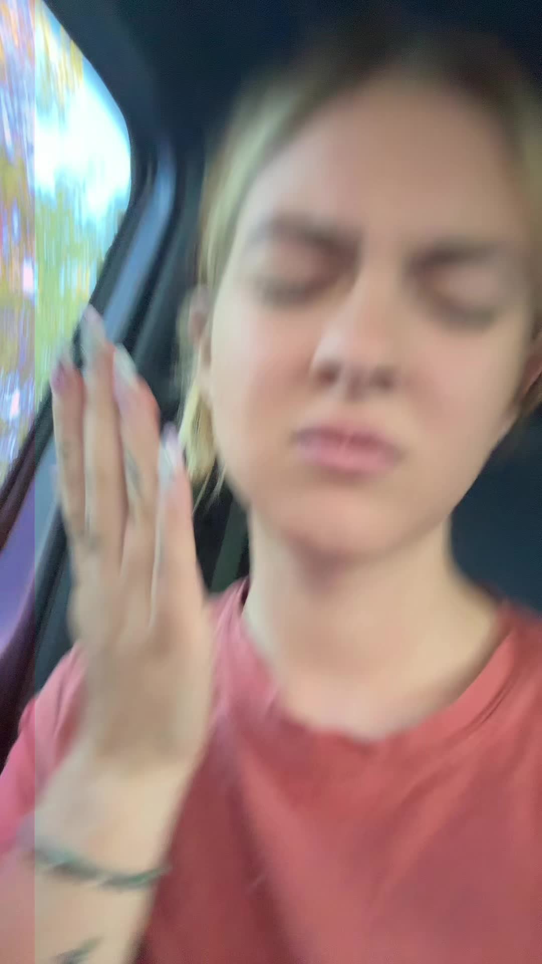 @Ella😘🦋