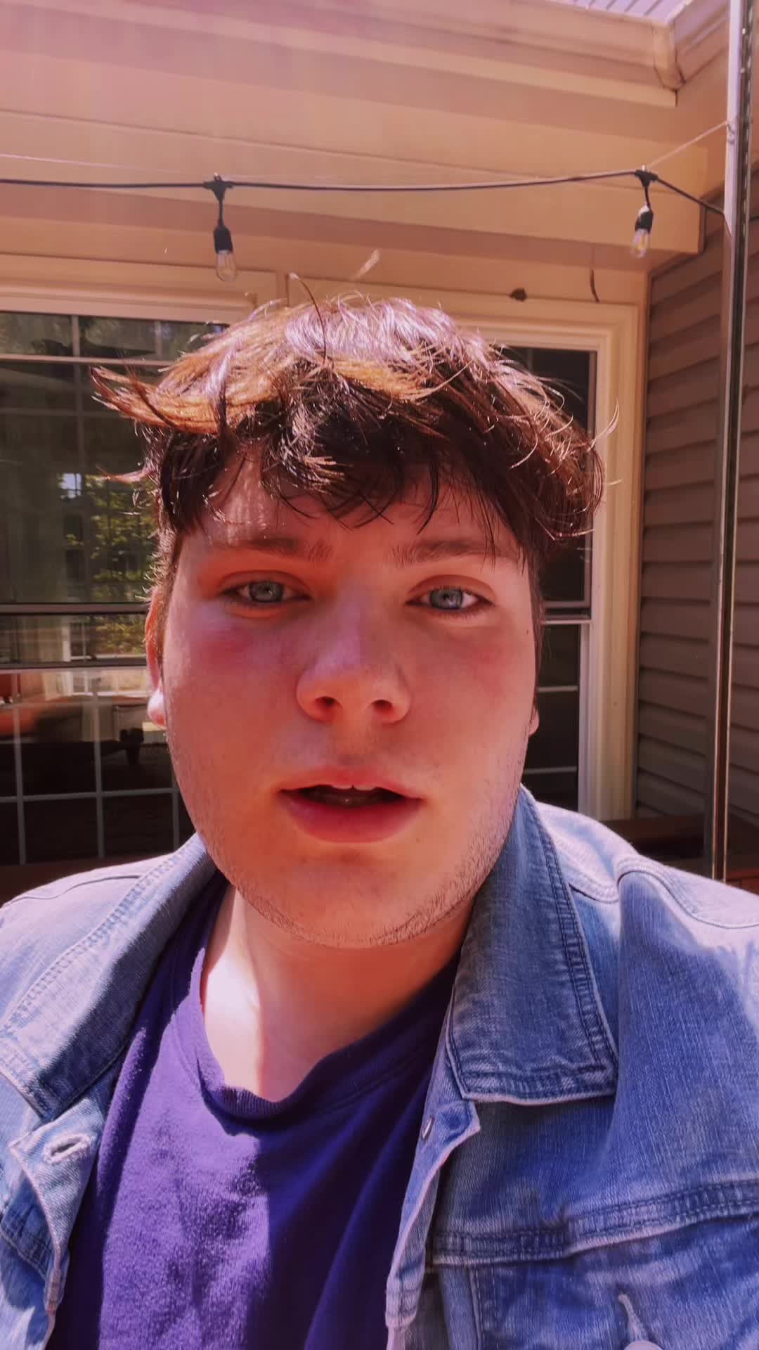 @Matttakesashat              🪳