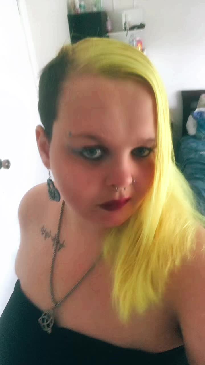 @brattygirl30