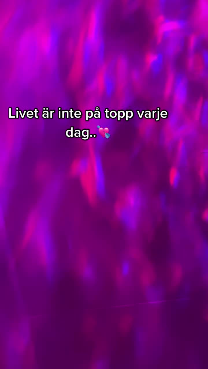 @<33