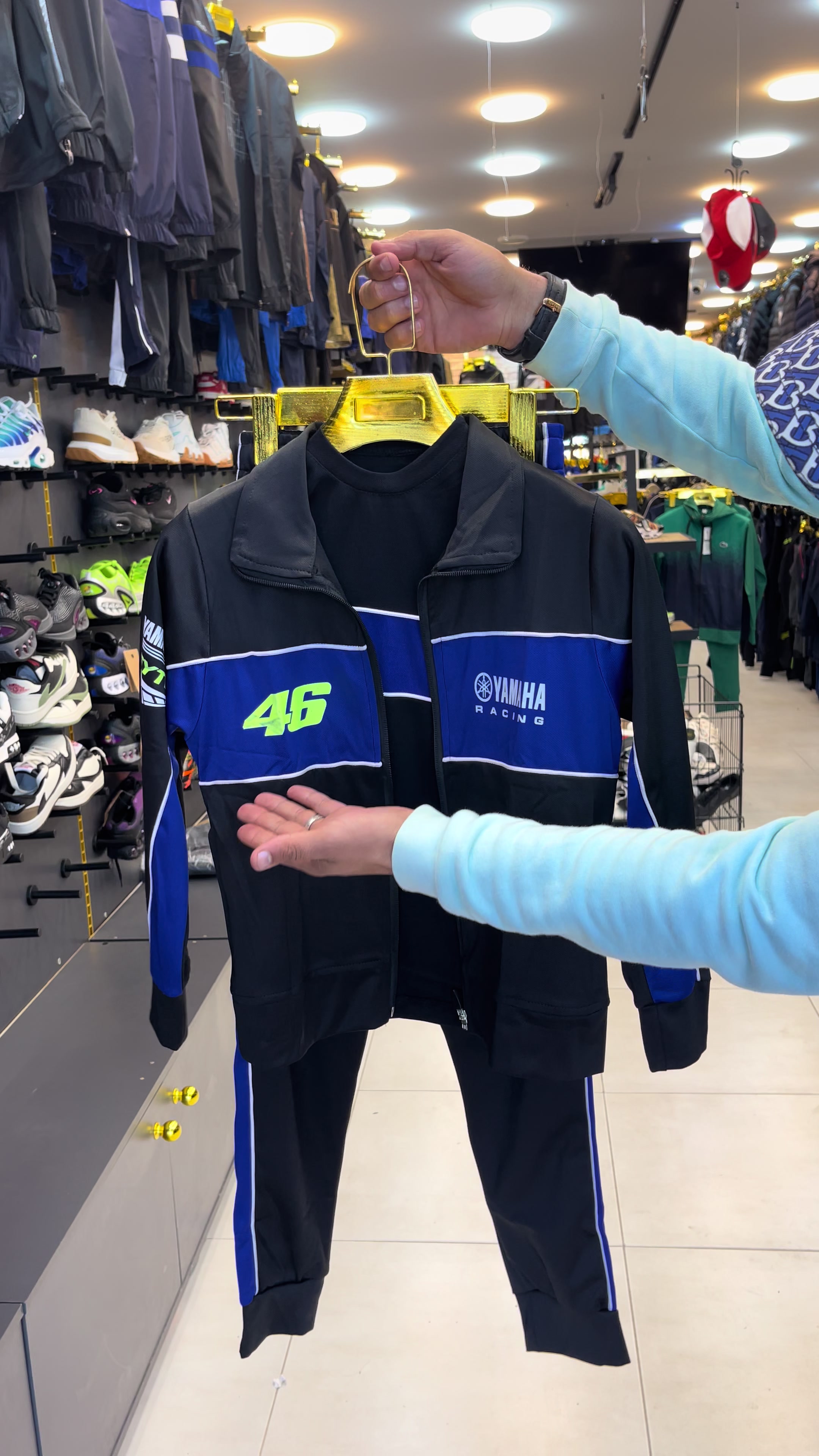 @SiaShop25_