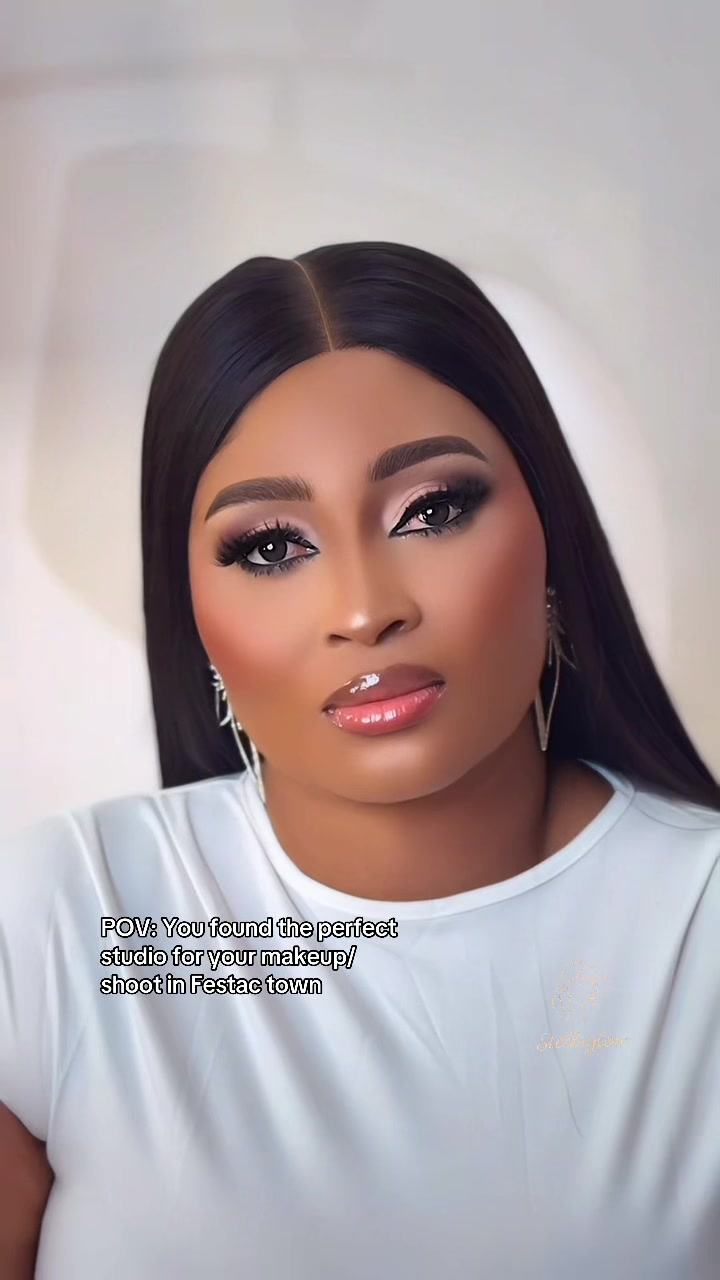 @Makeup artist in festac