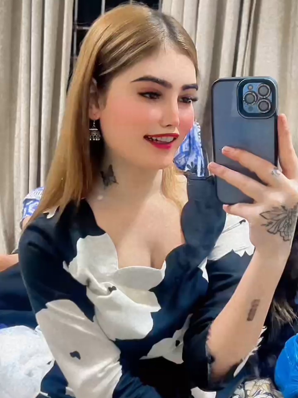 @Ujala🙃🥀