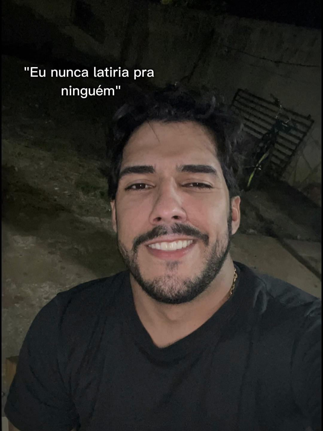 @Vitorino