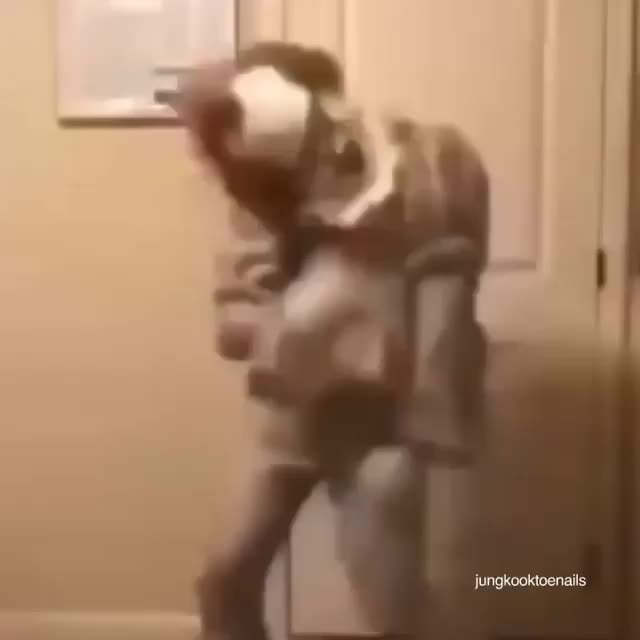 @👋