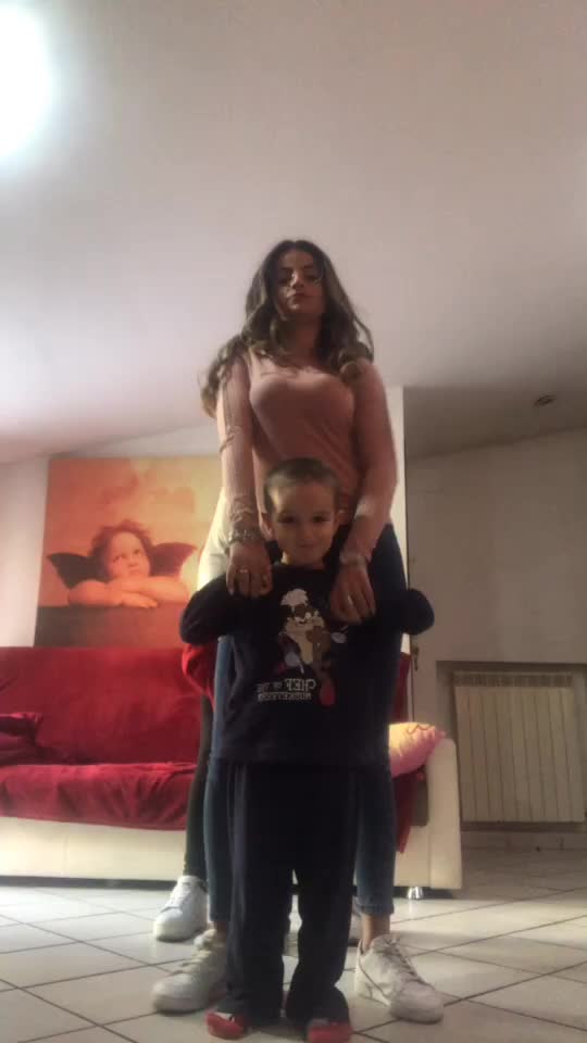 @serena_truncellito
