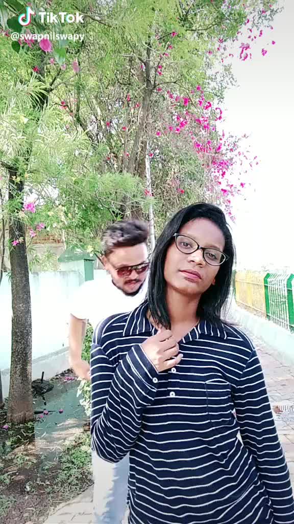 @Mumbai pune couple