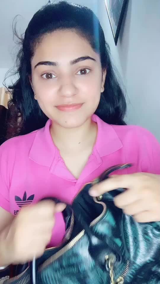 @Gouri Sharma🦋