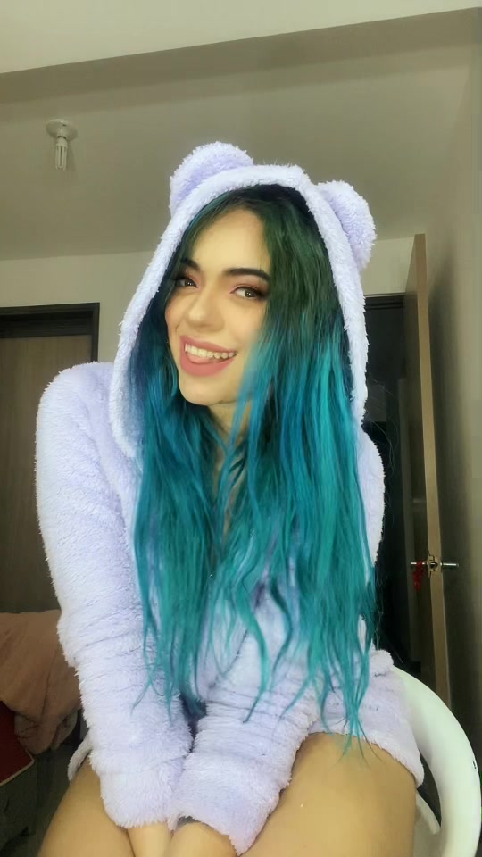 @Meloodyy18