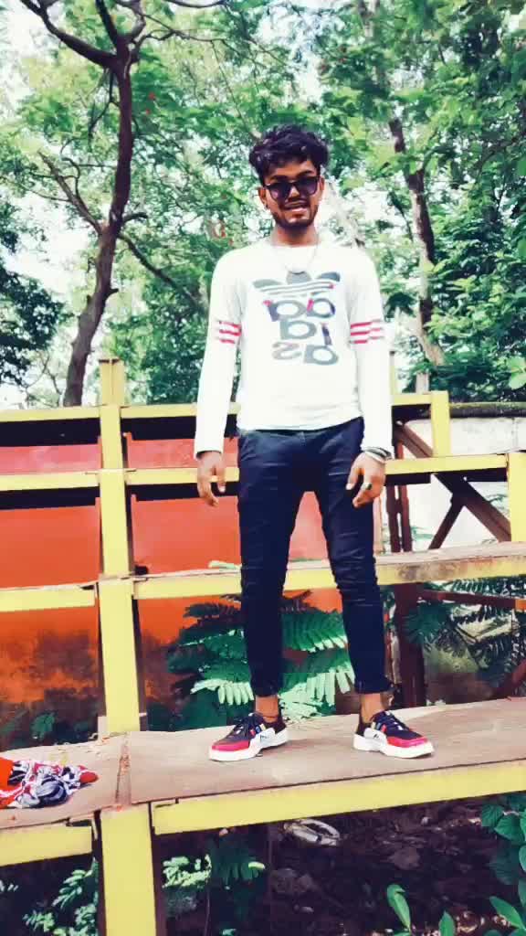 @DAZzLING boy ROHIT.