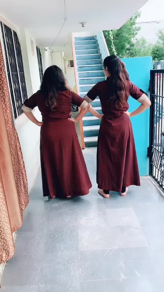 @NAVYASRI❤️👩🏻🦰