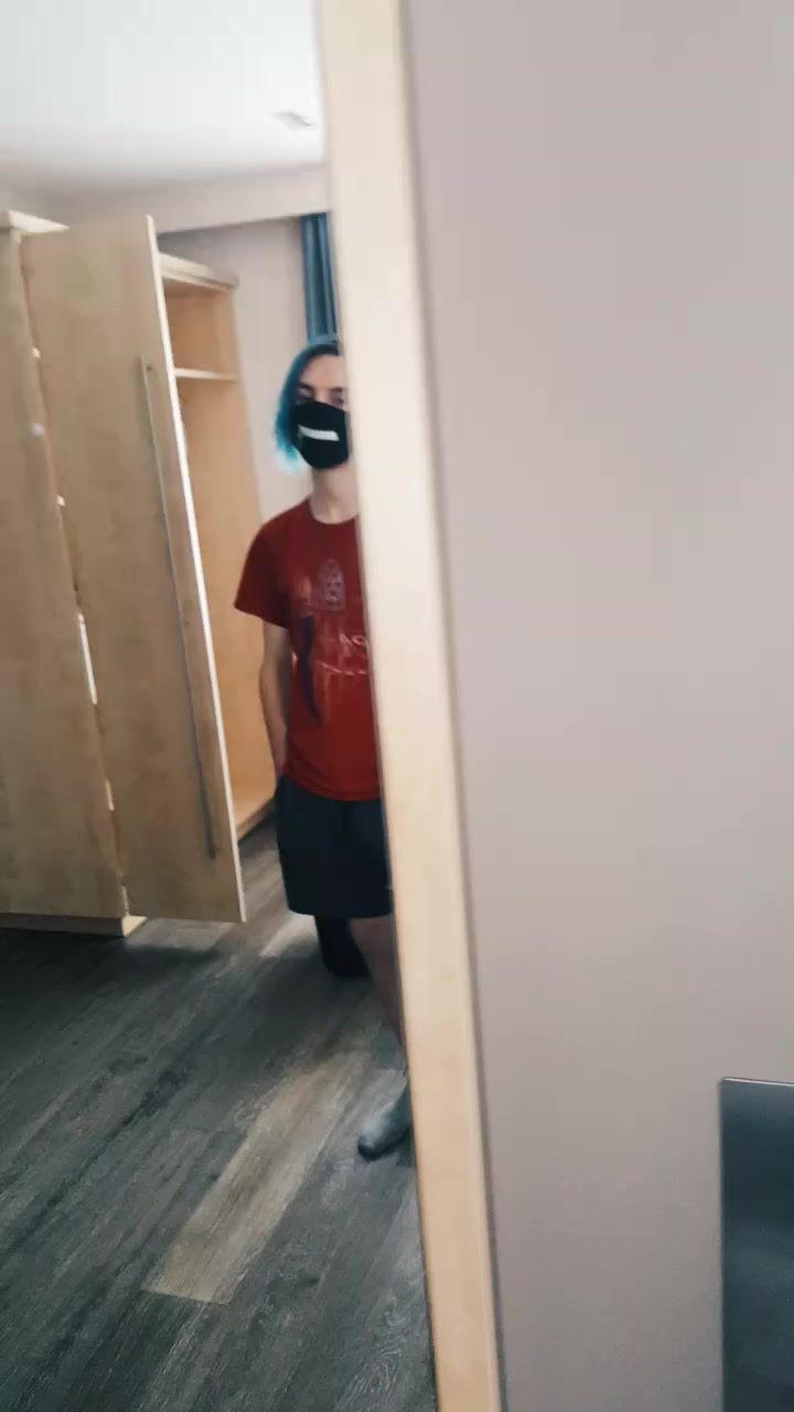 @HireliX