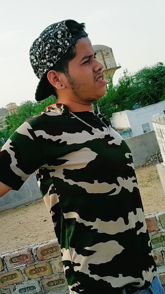 @mr.bhouwan😎