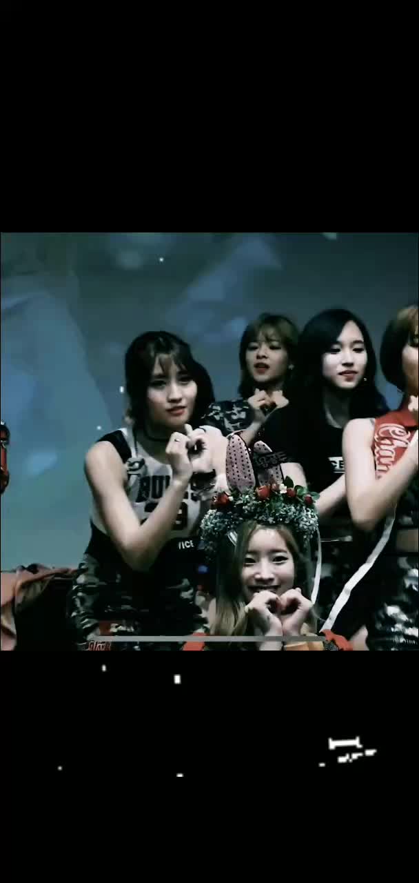 @twice_momo