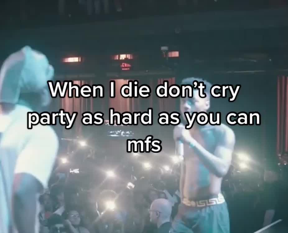 @Dat kid Evan☘️