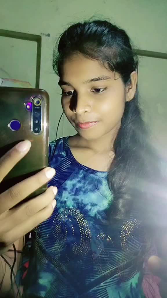 @Mirror_girl😜