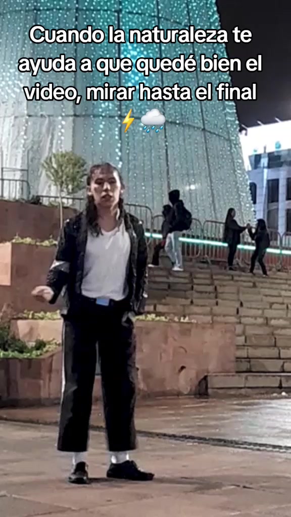 @Luis Mújica