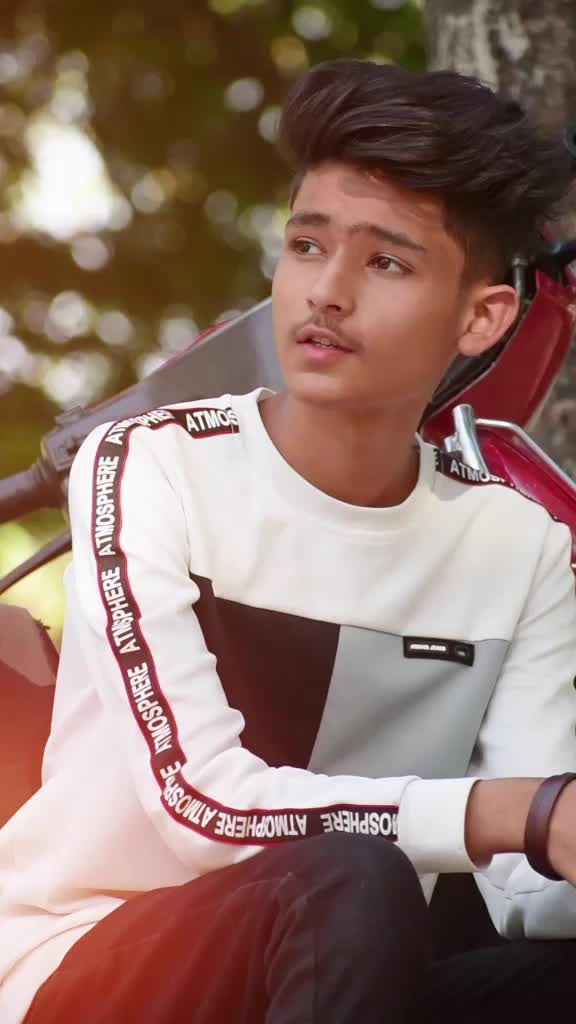 @Àyush Mishra