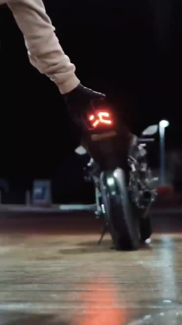 @๐ฝ๐๐๐๐_๐๐ข๐ข๐ฏ