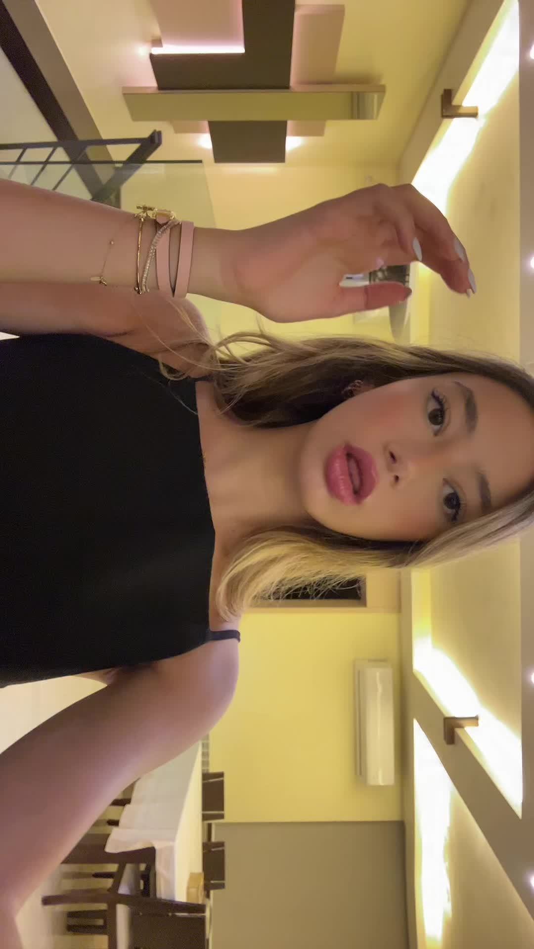 @mia