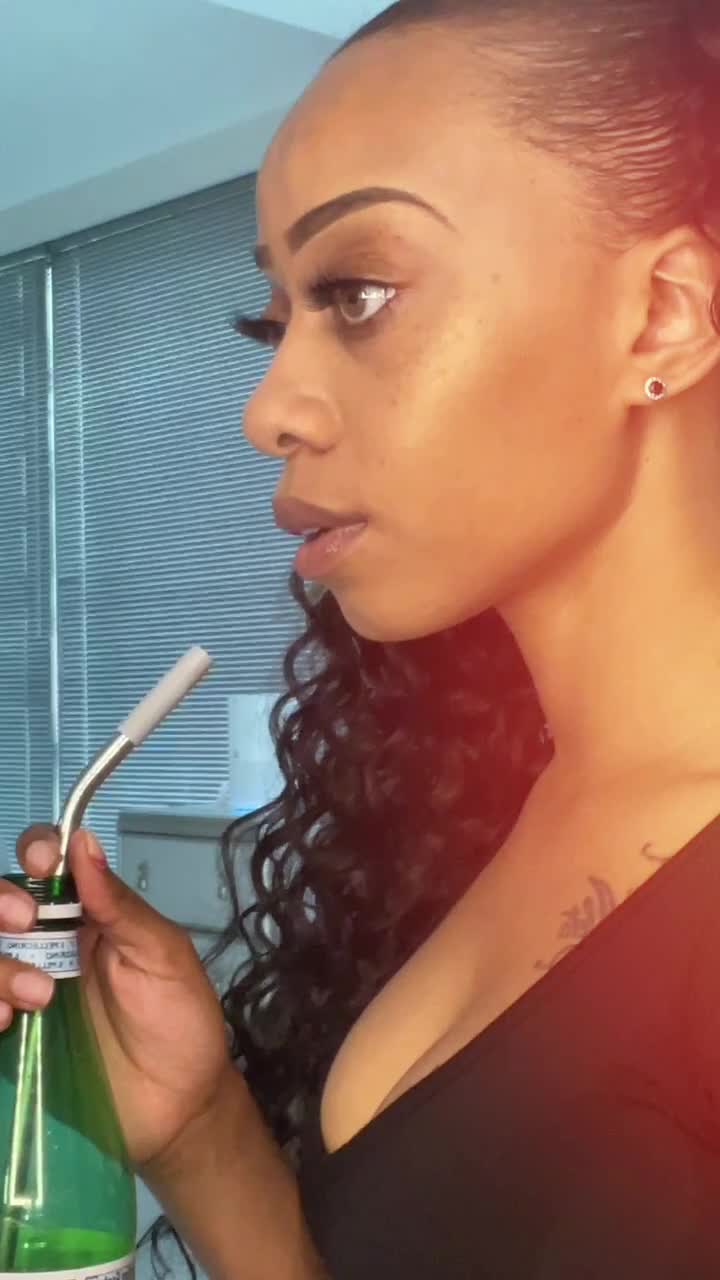@Senaibeauty