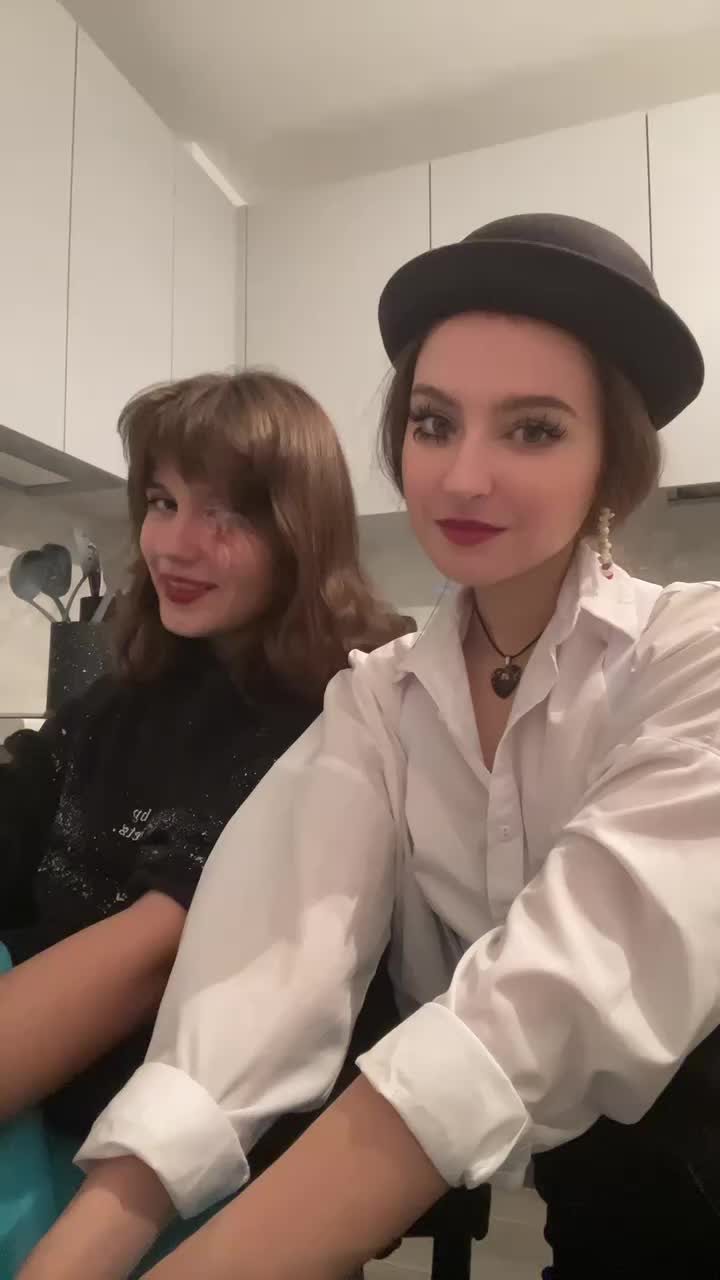 @оня🦋