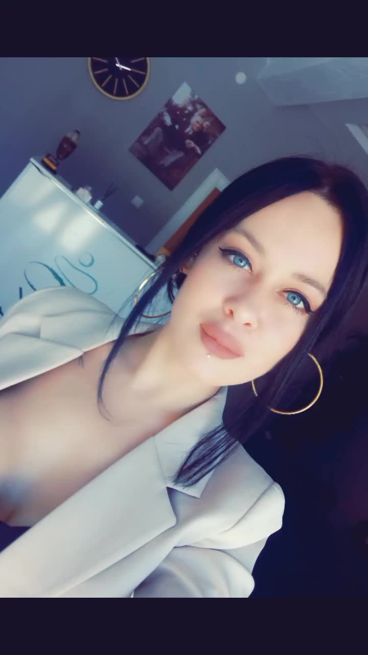 @Ana kraliçe 👑🐙