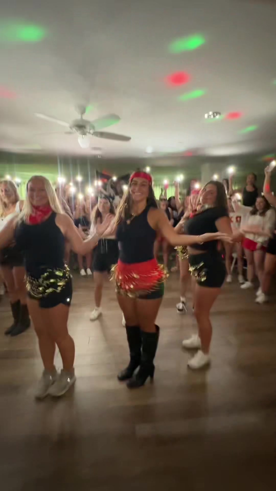 @USA X CHI OMEGA