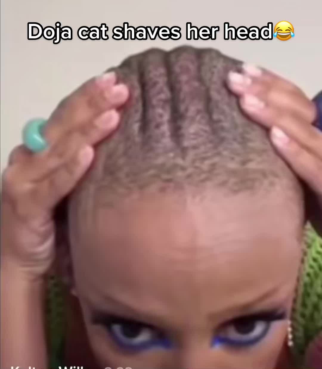@D T