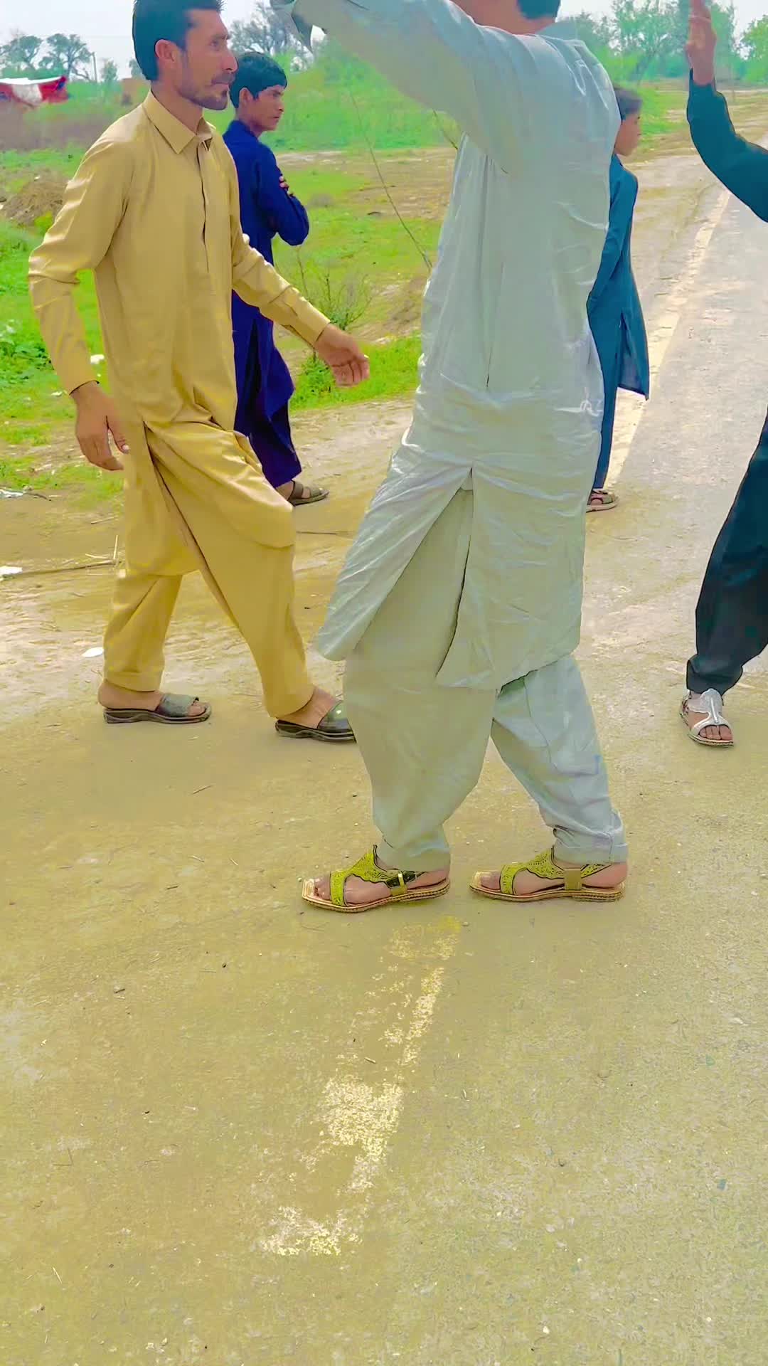 @SHÂHzÂiB KhÂN🚫