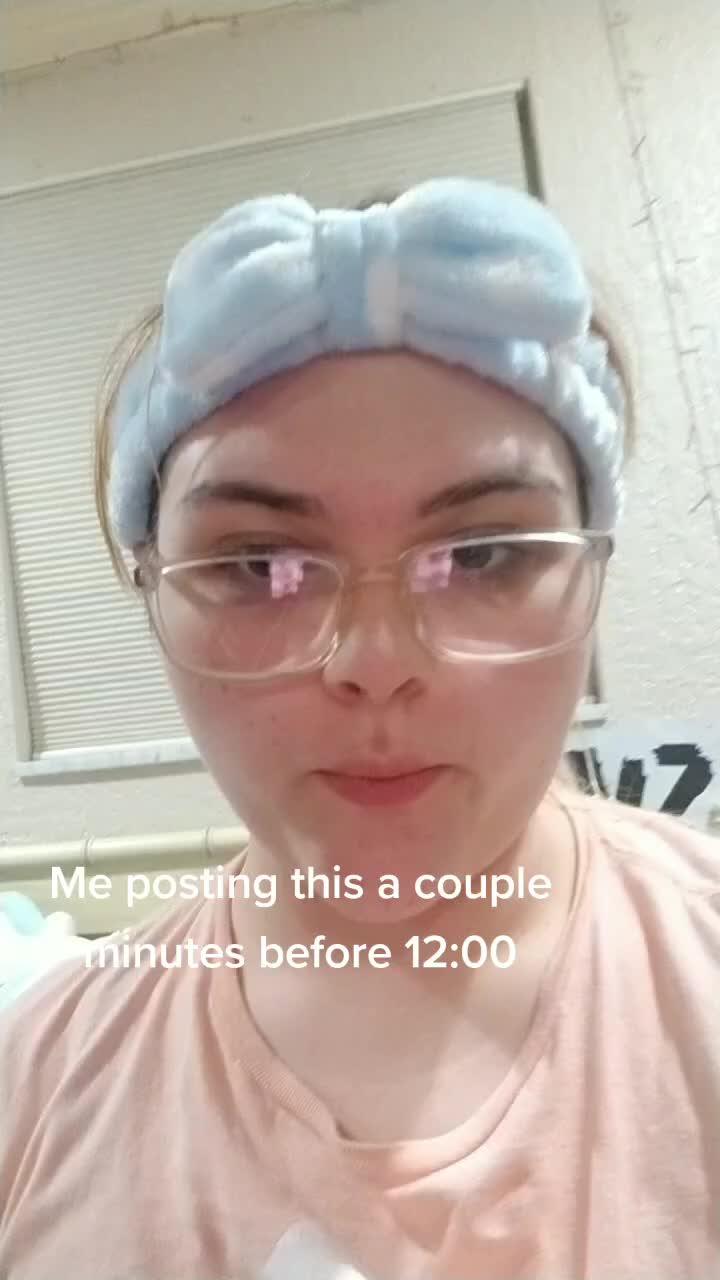 @Elly