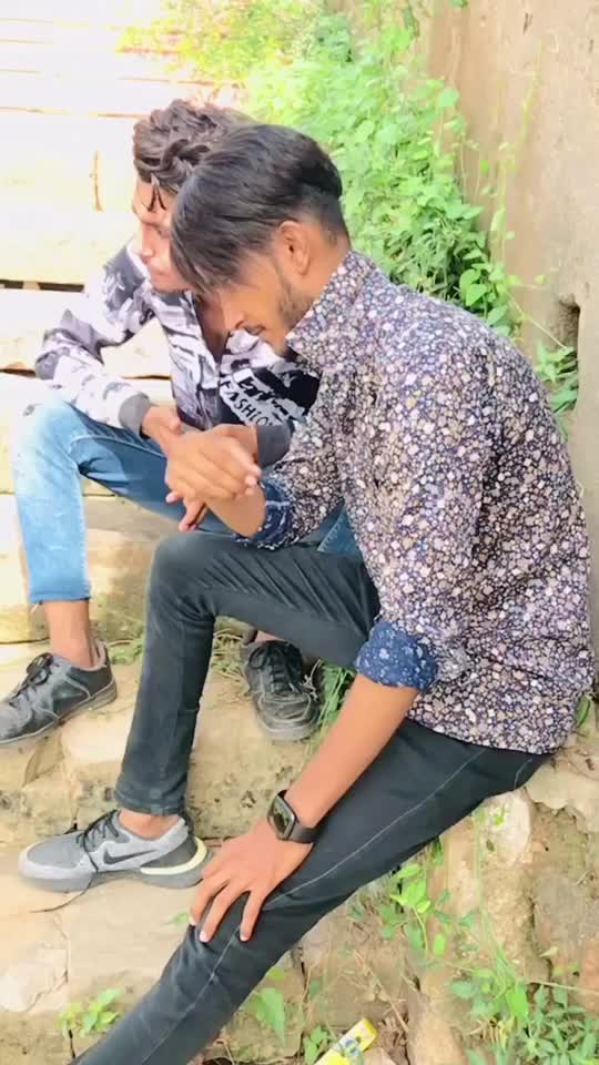 @mr_aakil__