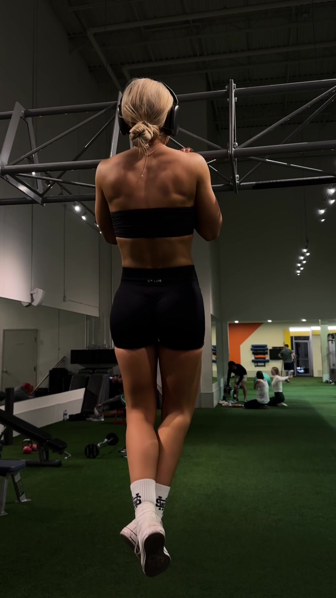 @Chloe Lippai