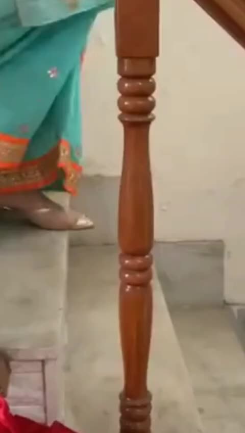 @Zara Khan